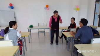 專家志愿者到圖書館少兒服務(wù)區(qū)開展家庭教育咨詢主題交流會(huì)